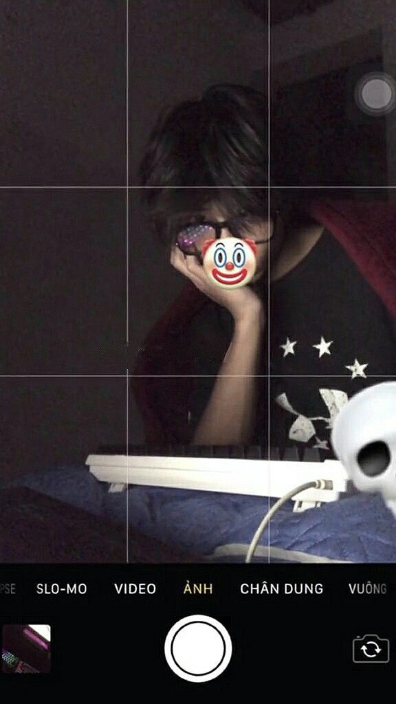 Hình ảnh trai 2k12 được lan truyền rộng rãi trong nhiều nhóm ảnh mạng xã hội