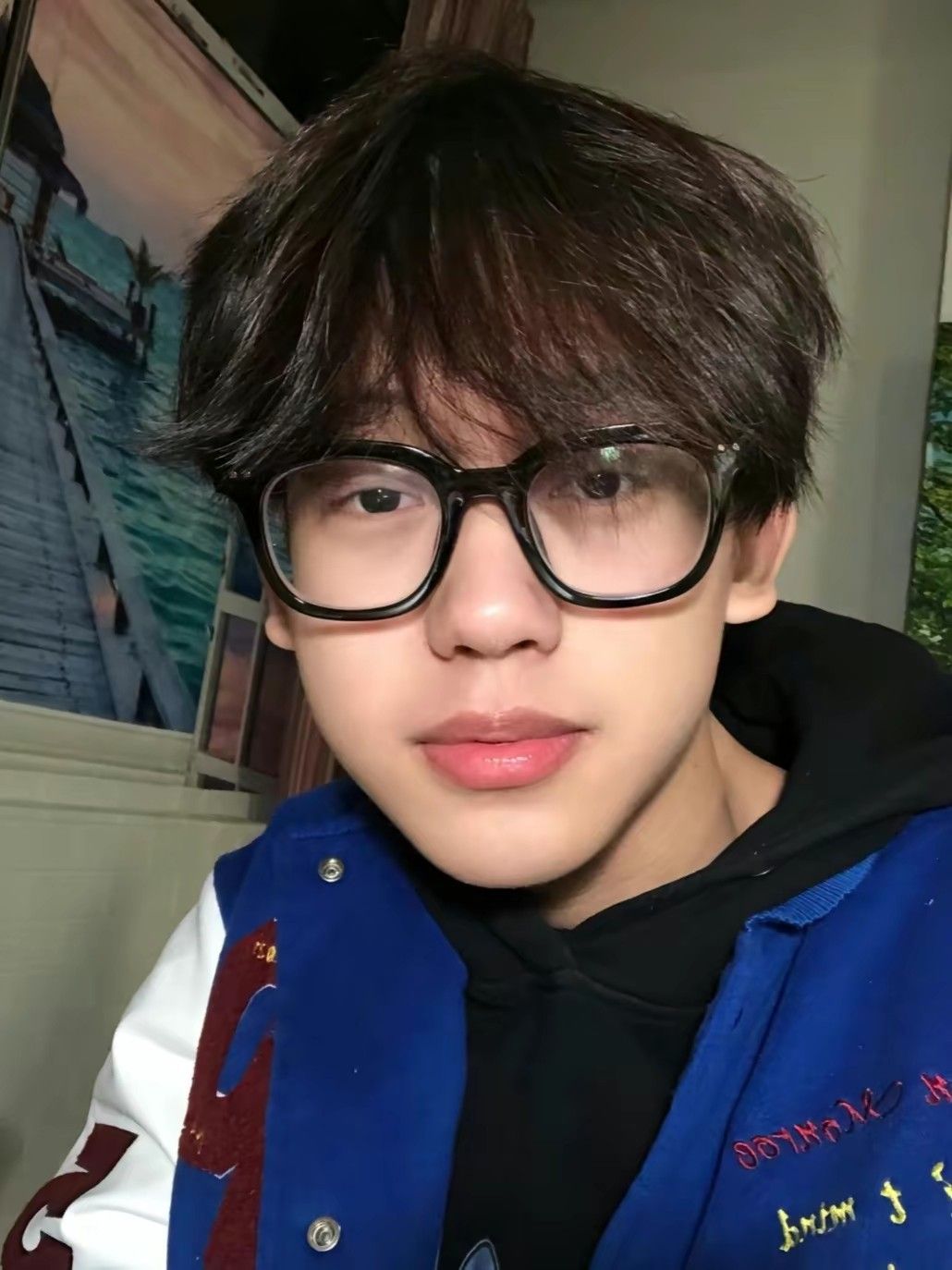 Một loạt ảnh trai đẹp 2k12 nhanh chóng lan truyền nhờ sự trẻ trung đáng mến