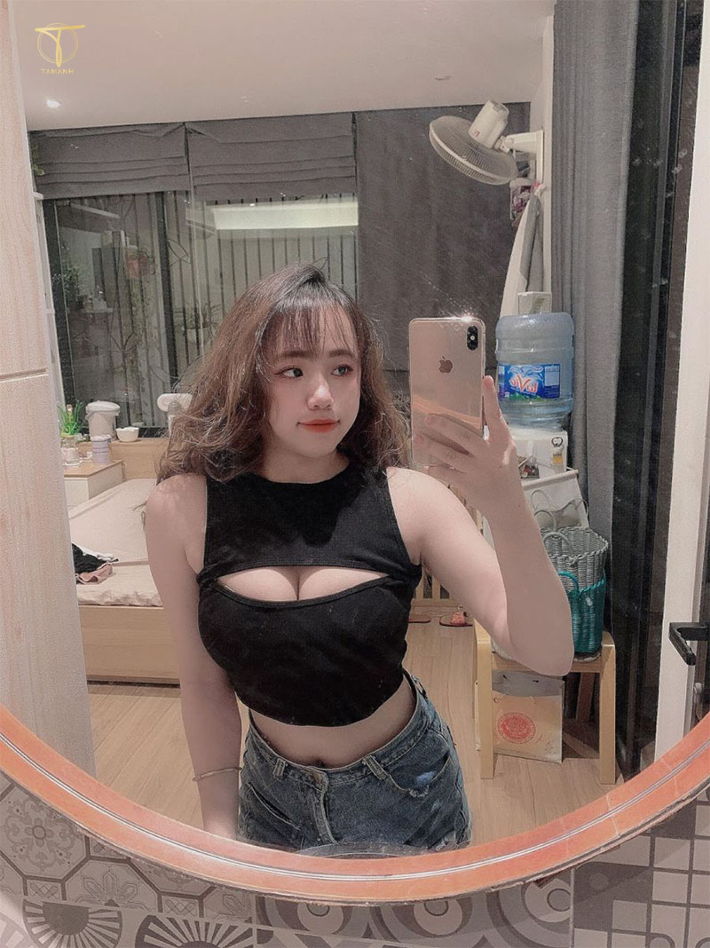 chụp ảnh qua gương