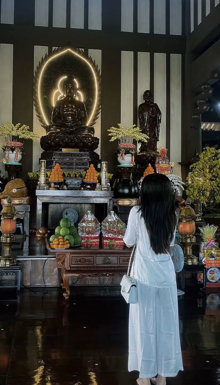 Chụp ảnh ở chùa mang đậm nét đẹp truyền thống