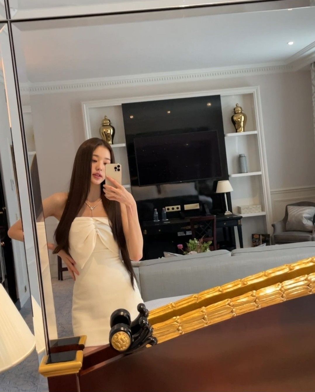 Mỗi lần giơ máy là một lần thấy khác