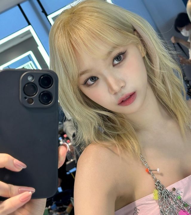 Vài giây trước gương, vài năm lưu giữ