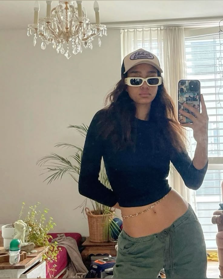 Có khi gương là nơi duy nhất mình không giả vờ