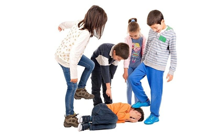 Chụp ảnh nhóm 5 người chất