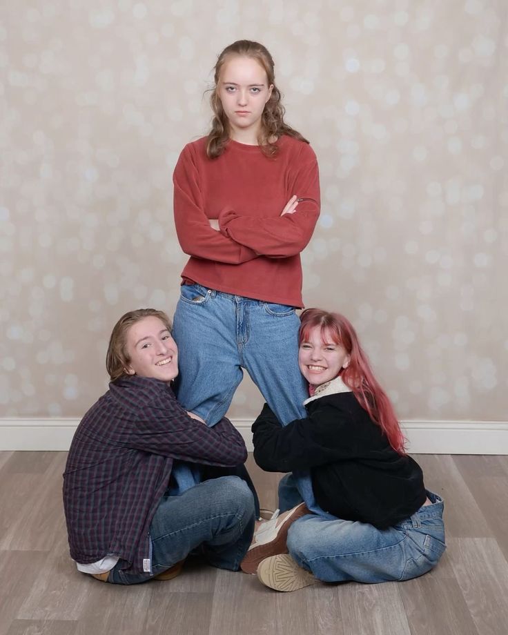 Chụp hình nhóm cực bựa