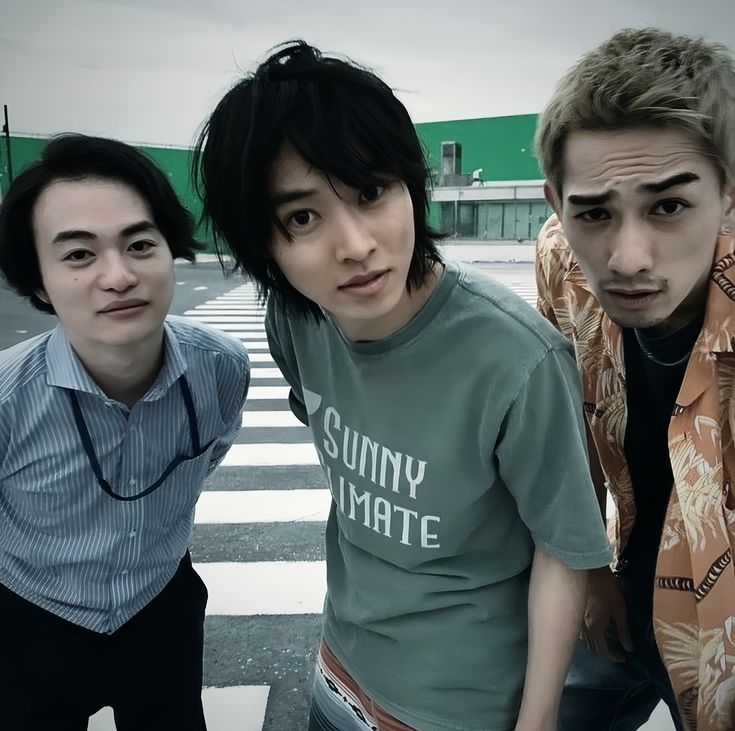 Cười rung cả bờ cát