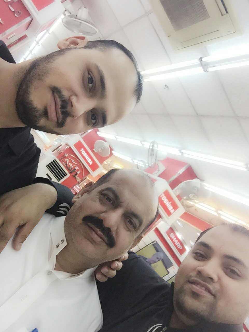 Không cần chỉnh màu, vẫn rực rỡ