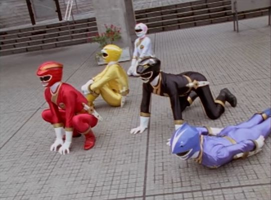 Chụp ảnh nhóm lầy lội 7 người