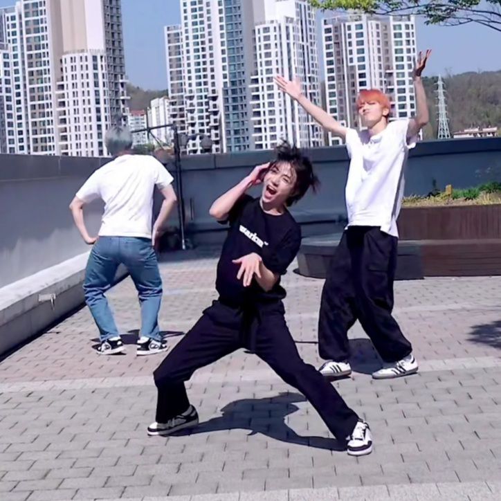 Nhóm bạn lầy vui bất tận