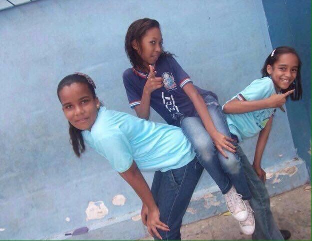 Nhóm mình không biết chụp ảnh nghiêm túc là gì