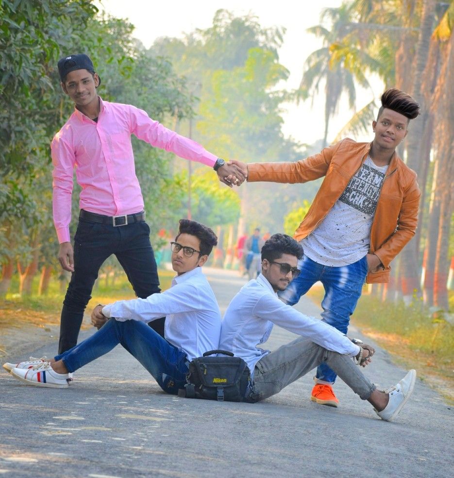 Concept nhóm bạn lầy lội