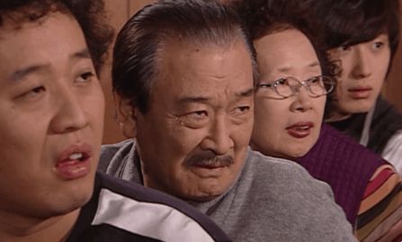 Nghịch hơn cả sóng biển