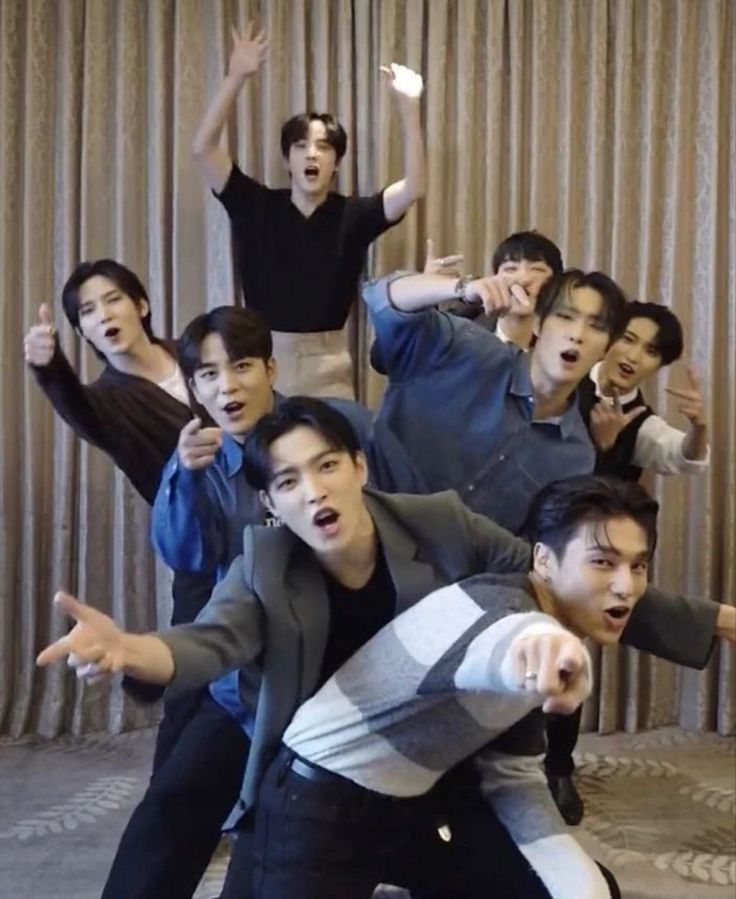 Nhóm mình “đóng phim hài” free cho nhiếp ảnh