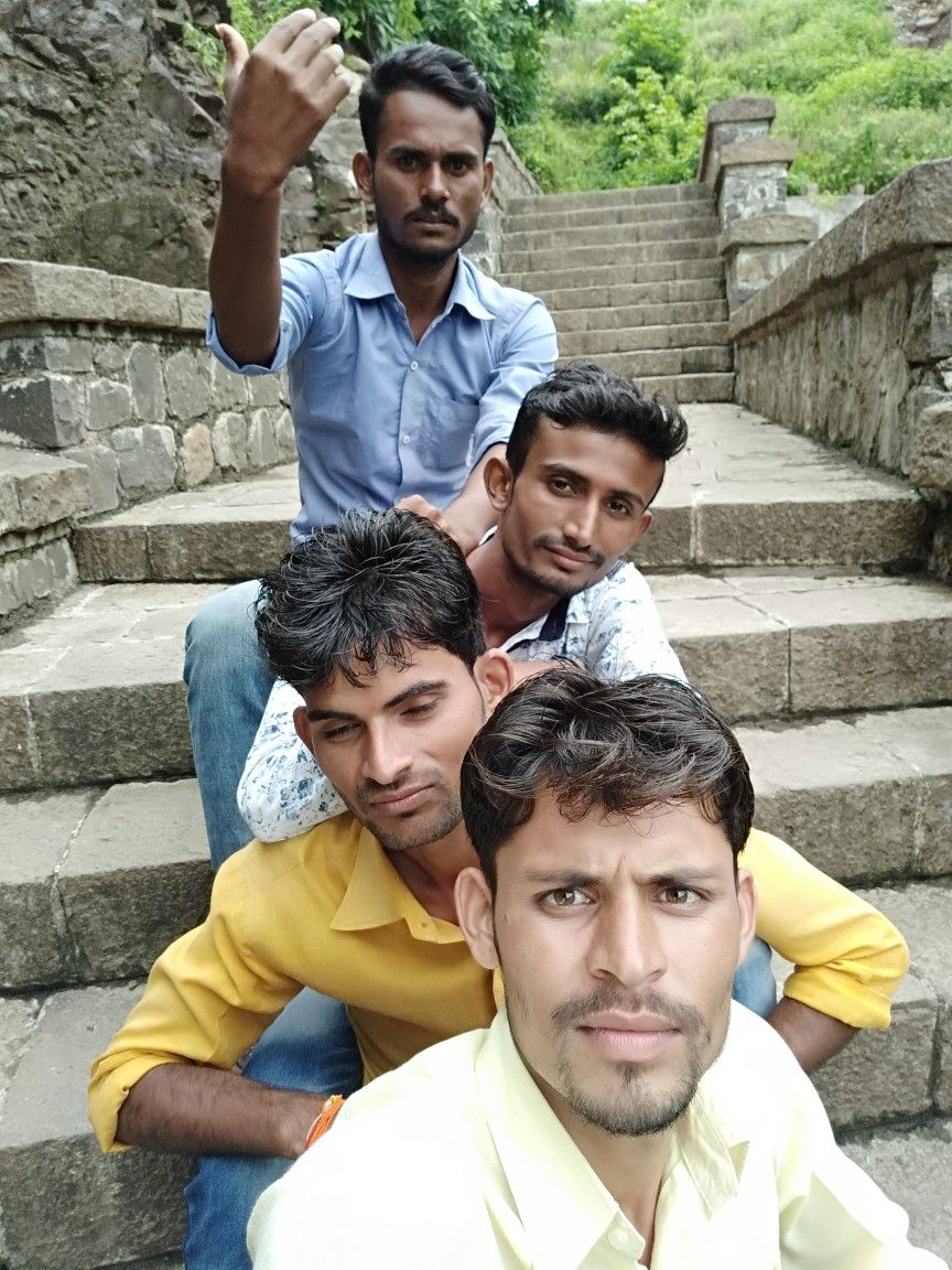 nhom-minh-team-khong-so-xau