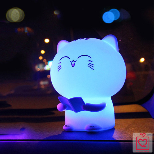 Đèn ngủ để bàn dễ thương - Mèo con
