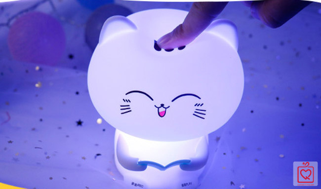 Đèn ngủ để bàn dễ thương - Mèo con