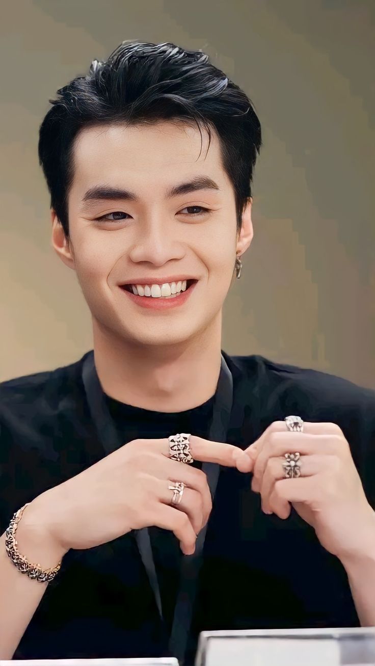 ảnh đẹp của negav khi biểu diễn