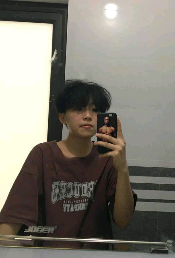 Ảnh trai đẹp 2007 thường tạo ra cảm giác gần gũi quen thuộc với người xem trực tuyến