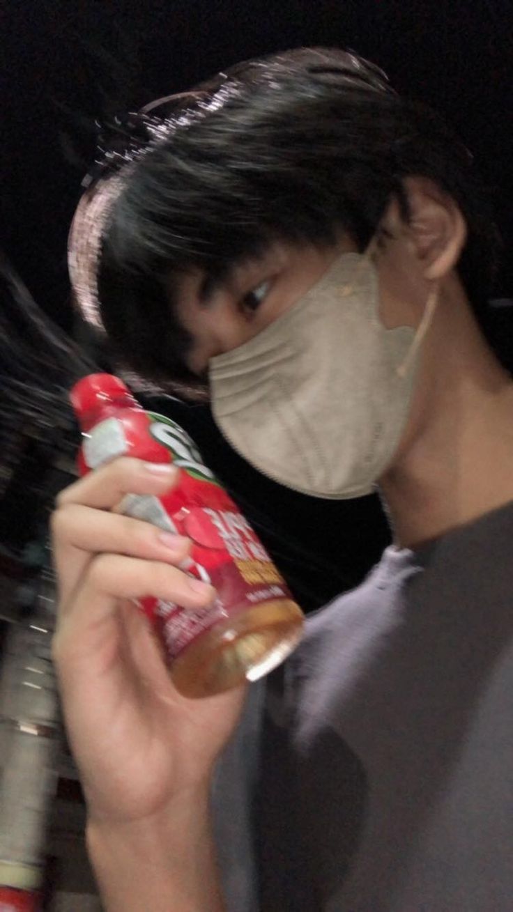 Ảnh trai đẹp 2k7 xuất hiện nhiều trên mạng và luôn nhận được sự chú ý đặc biệt