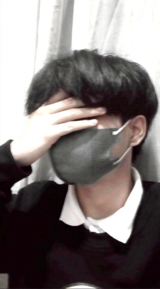 Ảnh trai đẹp 2k7 che mặt