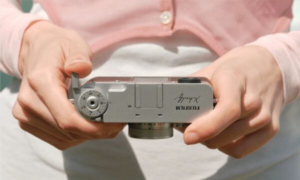 FUJIFILM X Half được thiết kế để tối ưu hóa tính di động