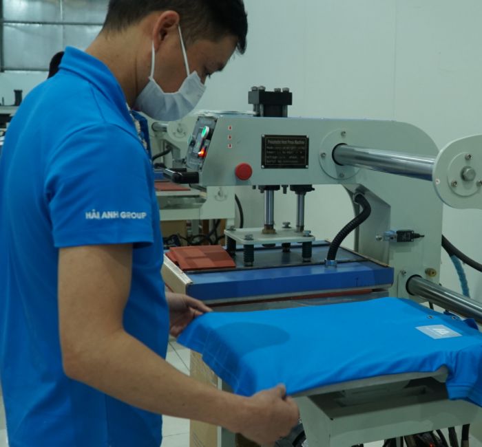 Lựa chọn công nghệ, kỹ thuật in ấn/thêu áo thun đồng phục