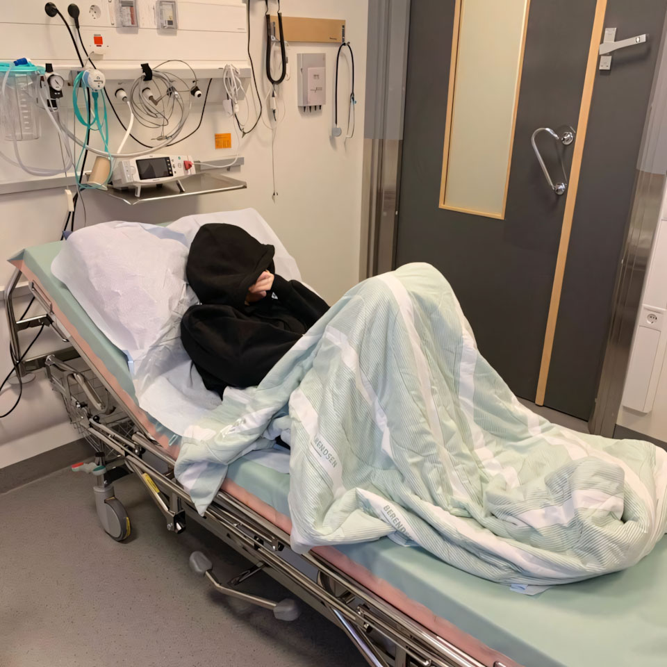 hinh anh om met moi 960px 960px avatar 11