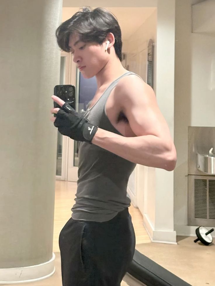 hình ảnh hit boy đẹp trai sáu múi