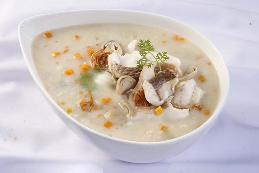 Cháo cá chẽm giàu dinh dưỡng cho bé.