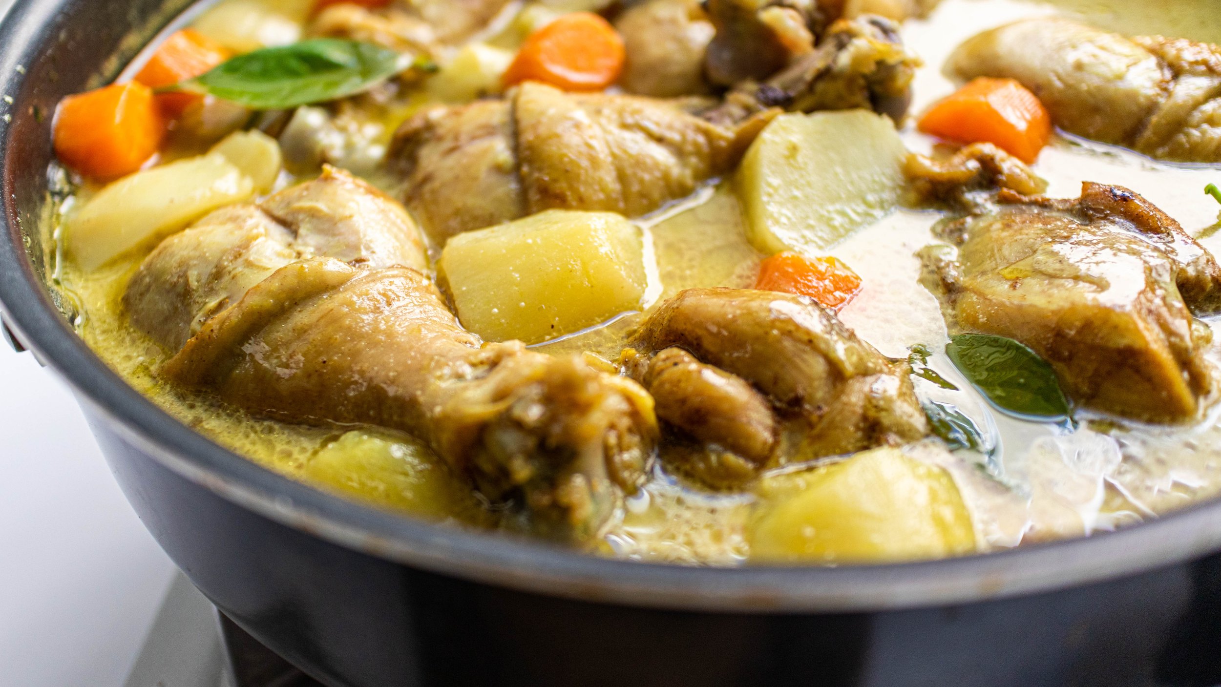 Vietnamese Coconut Chicken Curry (Cà Ri Gà)