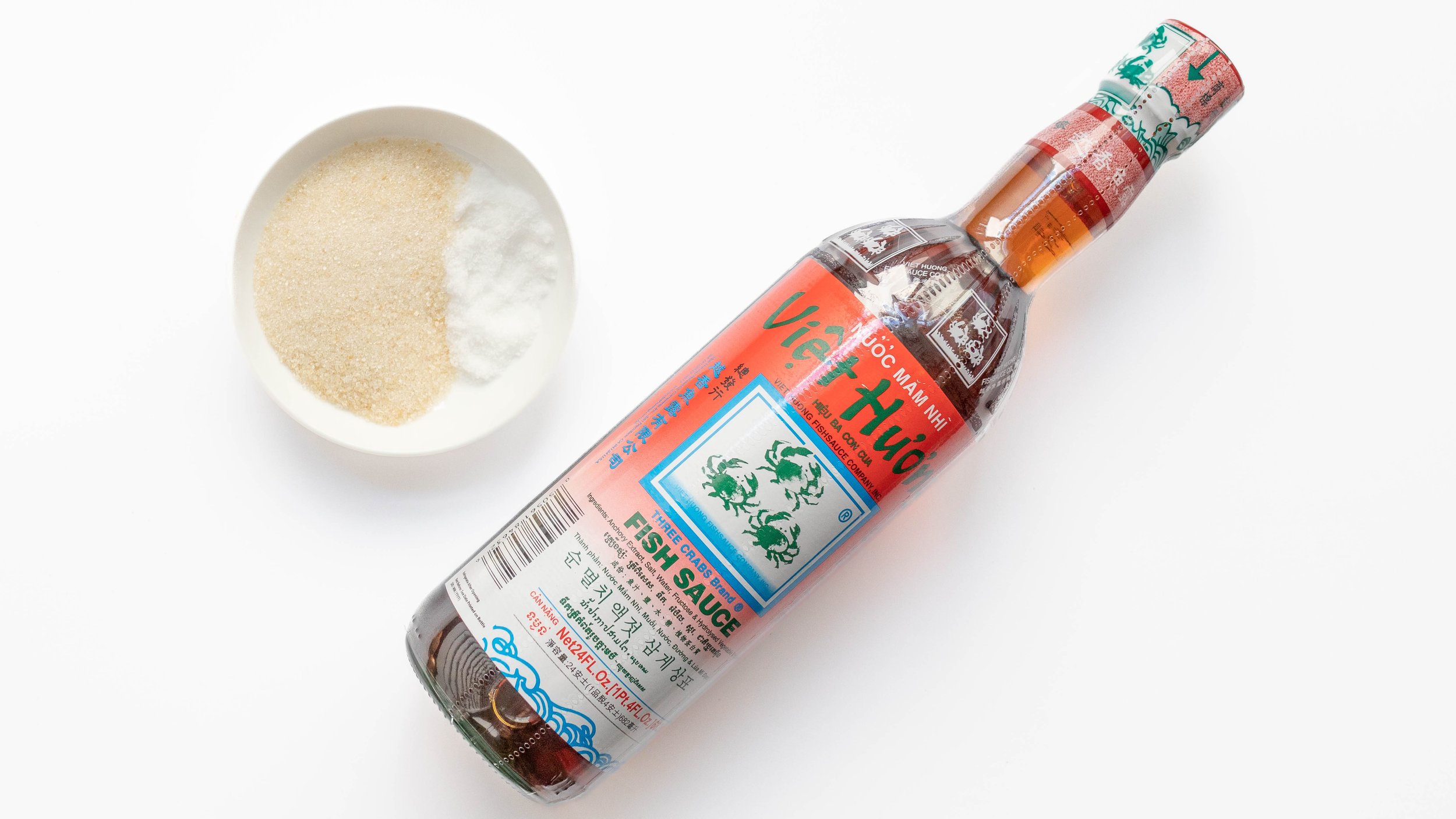 Seasonings for curry broth: sugar, salt and fish sauce