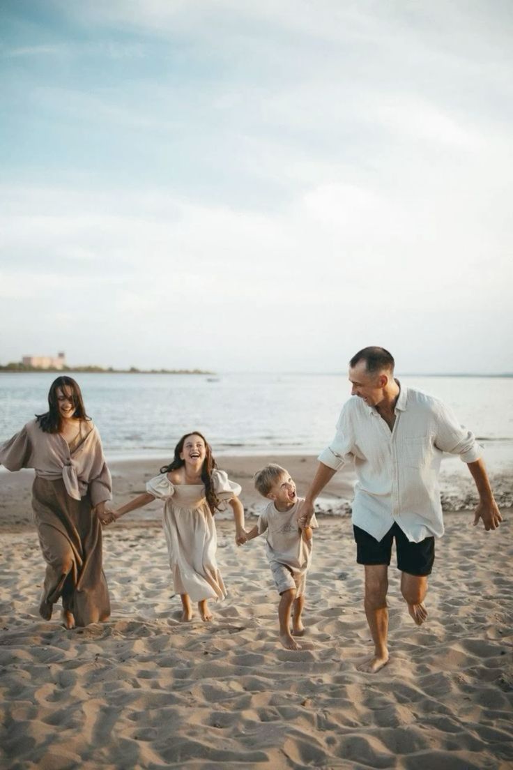 Gia đình là điểm tựa, biển là khoảng trời