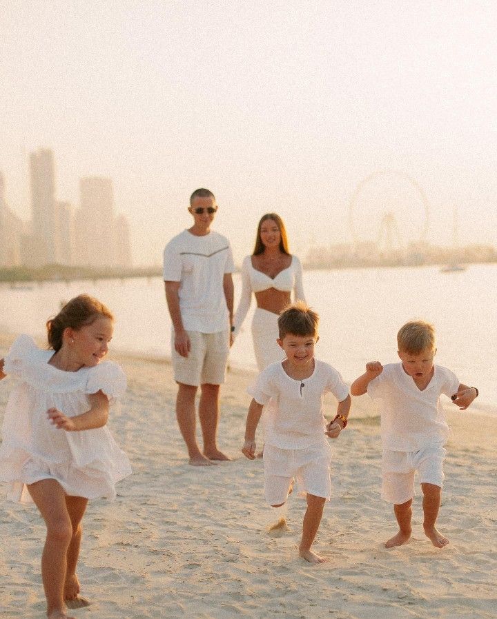 Mỗi cái ôm là một mùa hè rực rỡ