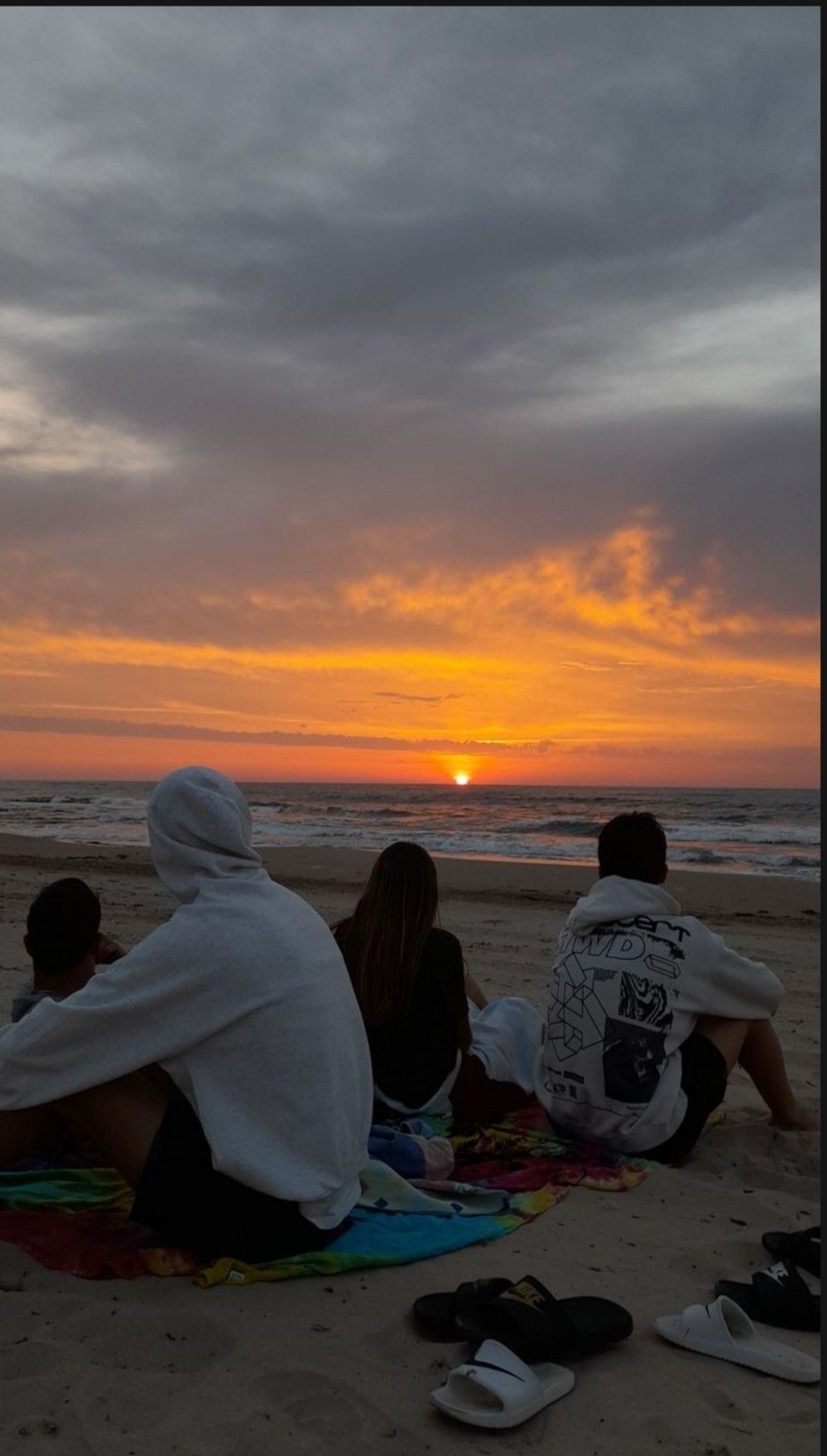 Cát dính chân nhưng kỷ niệm dính lòng