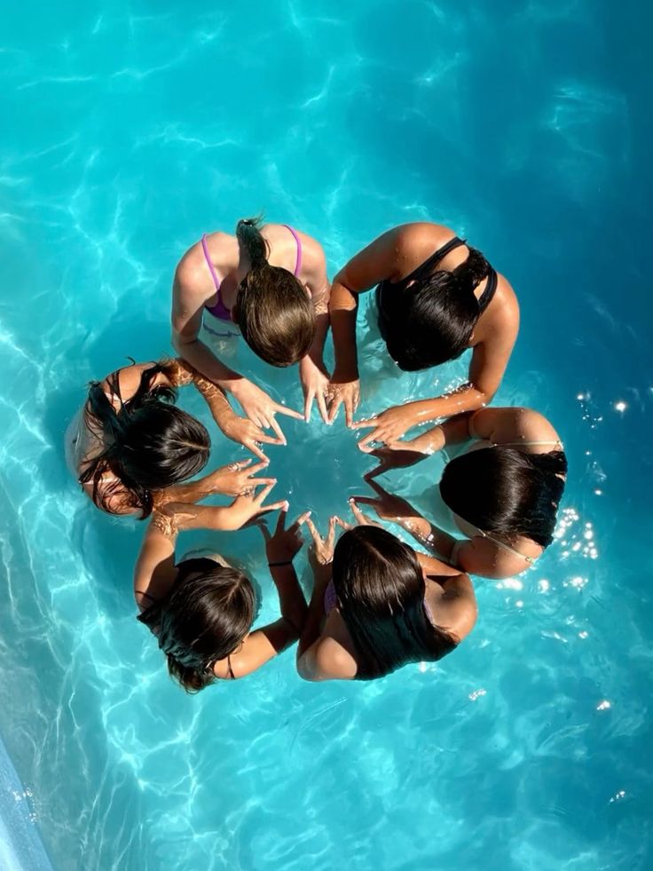 Một buổi chiều, vài cú nhấn máy, nhiều tiếng cười