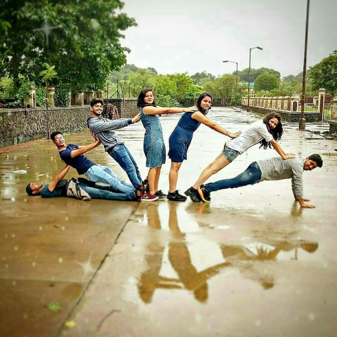 Các kiểu chụp hình tập thể đẹp