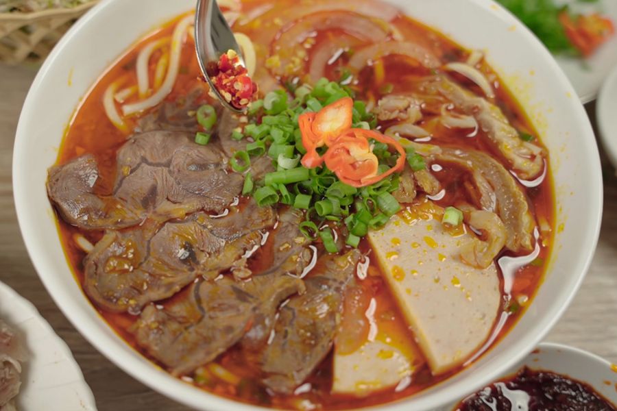 Bún bò Huế