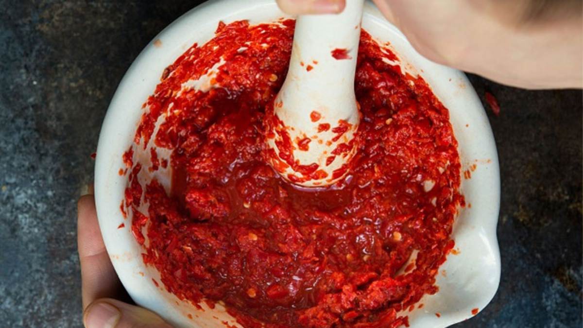 Cách làm sa tế sả tỏi ớt bước 1