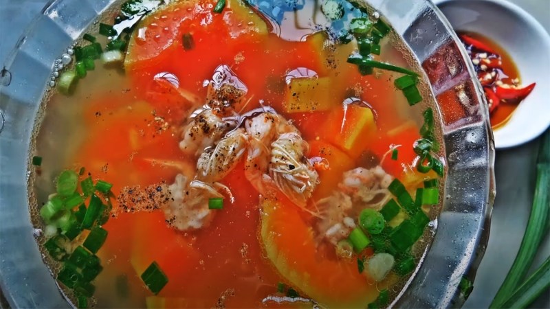 Canh đu đủ hầm xương