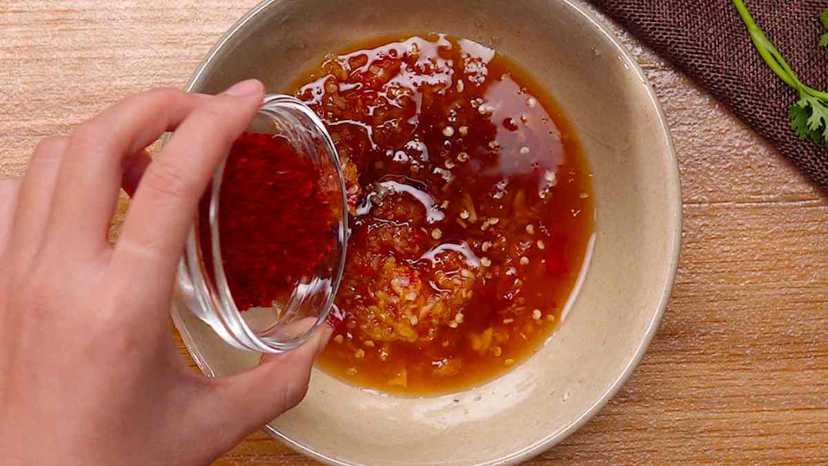 cách làm chân gà sốt thái