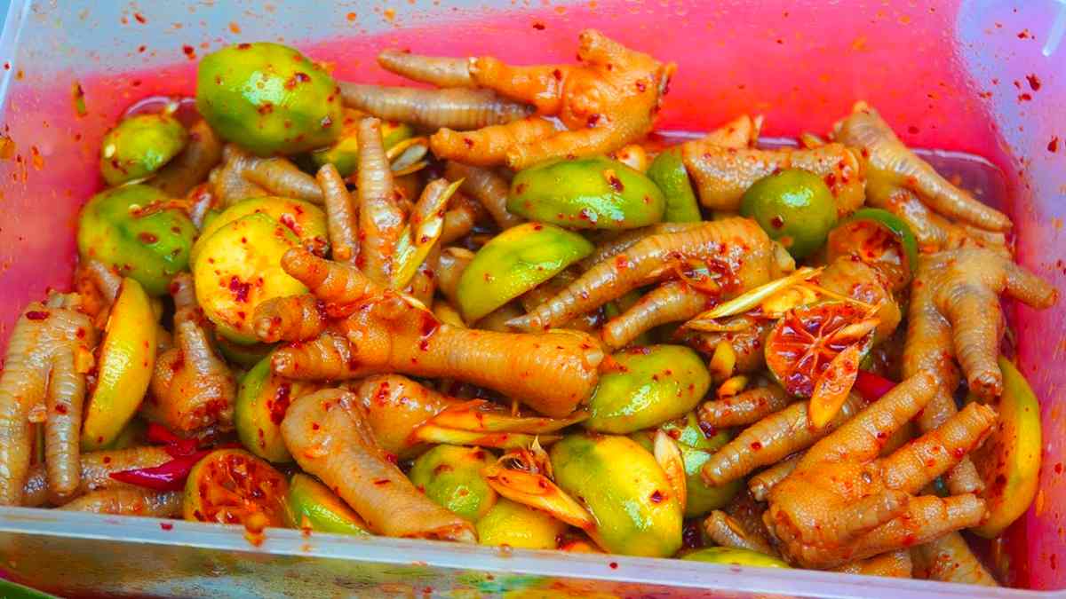 cách làm chân gà sốt thái