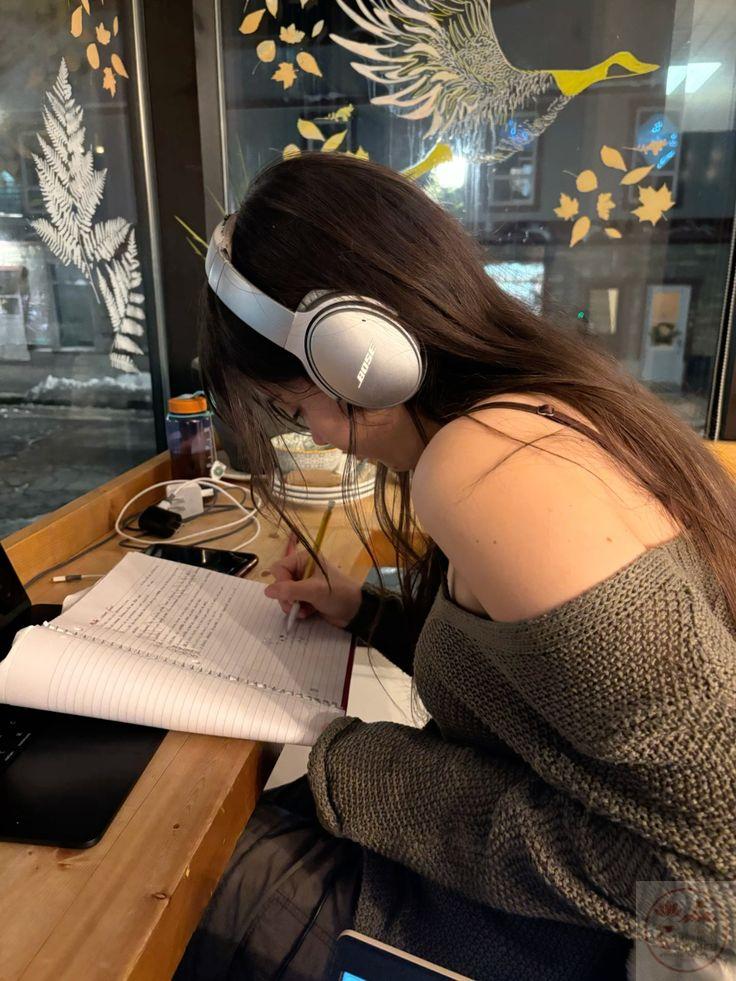 Không gian trong sáng giúp người xem thêm phần dễ chịu hơn