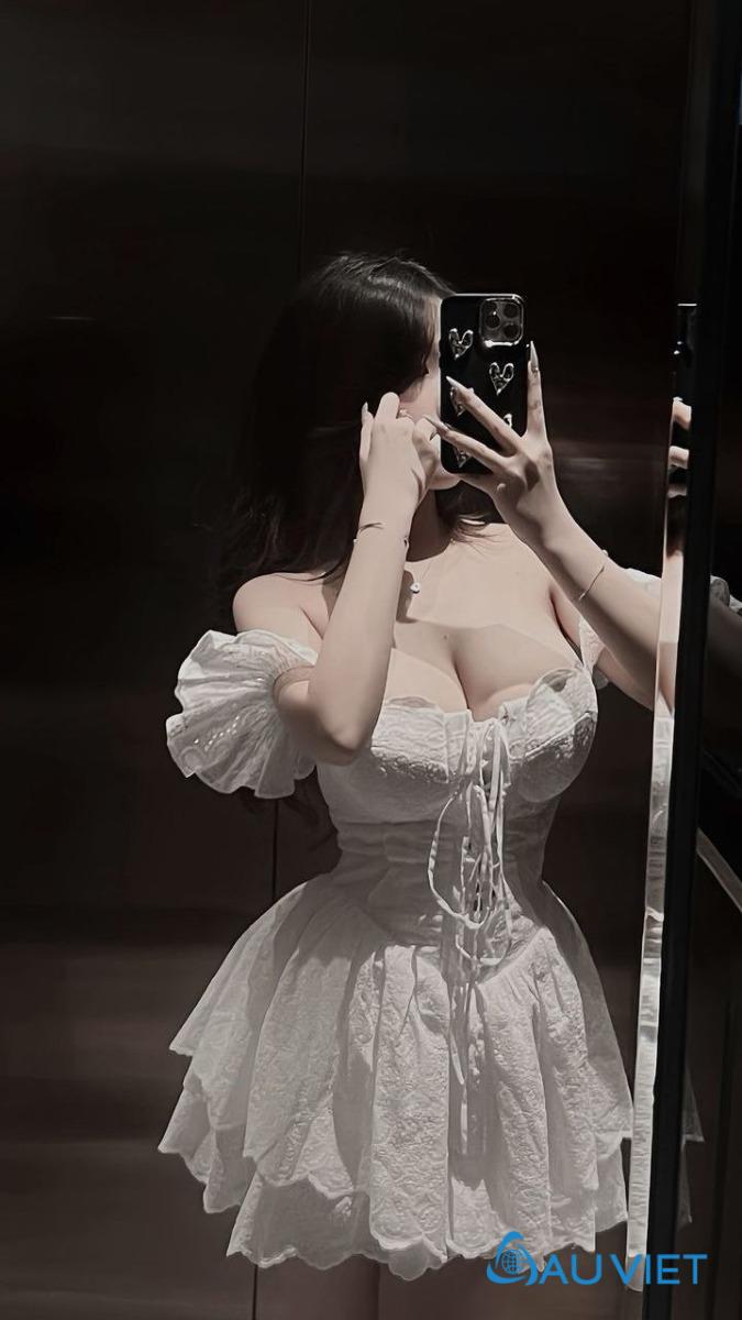 Không cần quá táo bạo, chỉ cần một chút tinh tế cũng đủ tạo nên sự hấp dẫn.