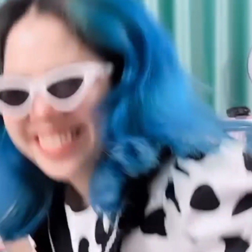 Mèo Simmy là ai khiến bạn trẻ luôn muốn tìm hiểu