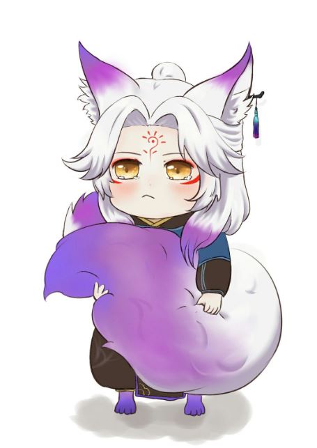 Hồ ly ôm đuôi tím tròn trịa đáng yêu