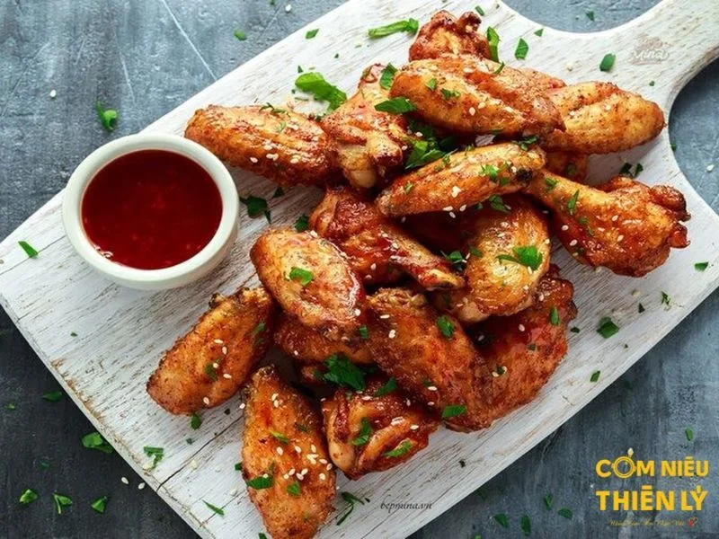 Gà rim mắm là món ăn “đưa cơm” được nhiều lứa tuổi yêu thích