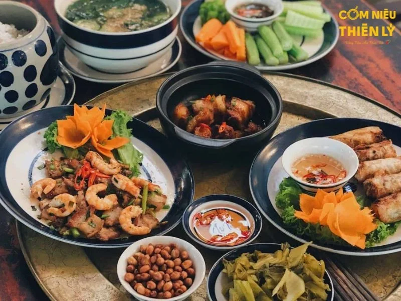 Gợi ý top 40 mâm cơm gia đình đơn giản, ngon miệng mỗi ngày