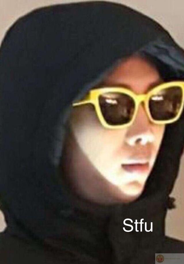 Cái mồm mày đúng là máy tạo thảm họa