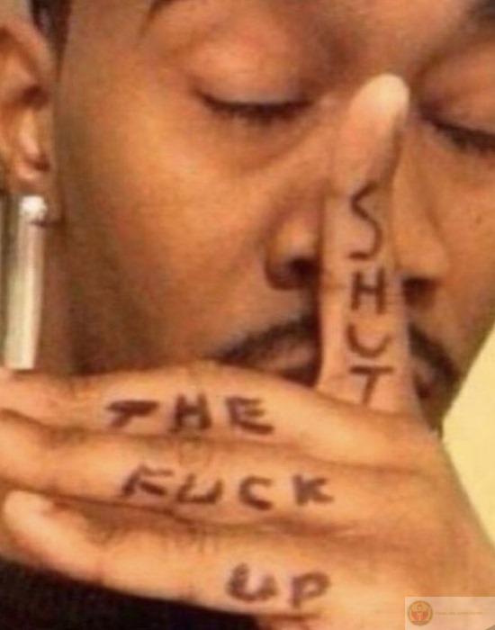 Cái gì cũng nói, trừ điều nên im