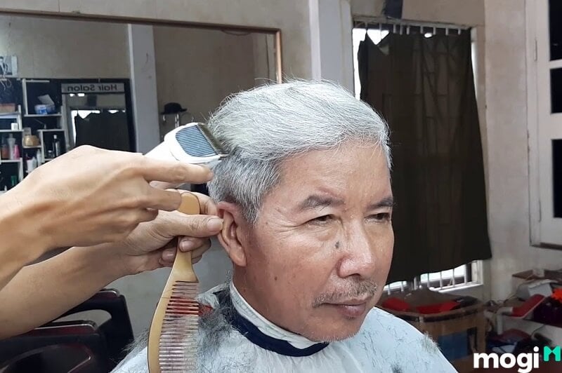 Nằm mơ thấy cắt tóc cho cha mẹ